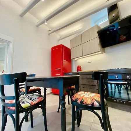 Narkissos, 19th Century Cycladic Stone House * Pera Gyalos