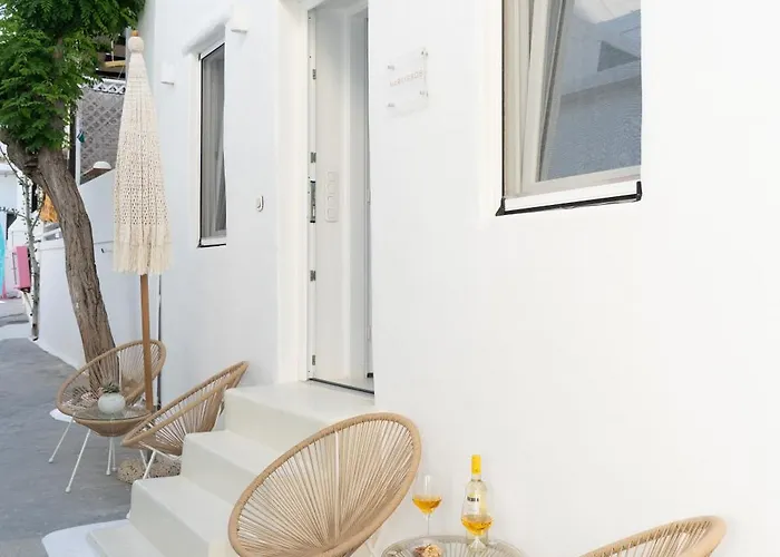 Narkissos, 19th Century Cycladic Stone House * Pera Gyalos