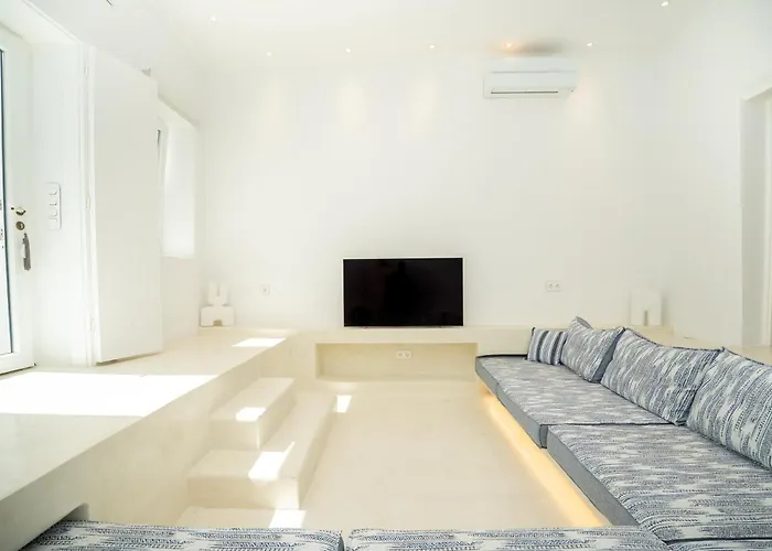 Narkissos, 19th Century Cycladic Stone House بيت للعطل *