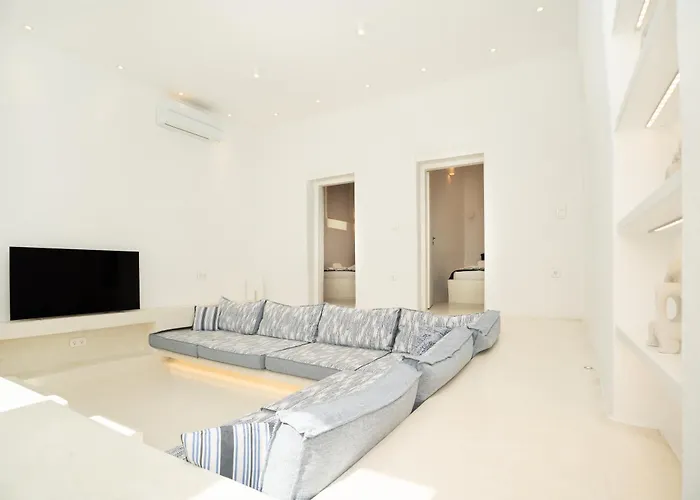 Narkissos, 19th Century Cycladic Stone House Pera Gyalos