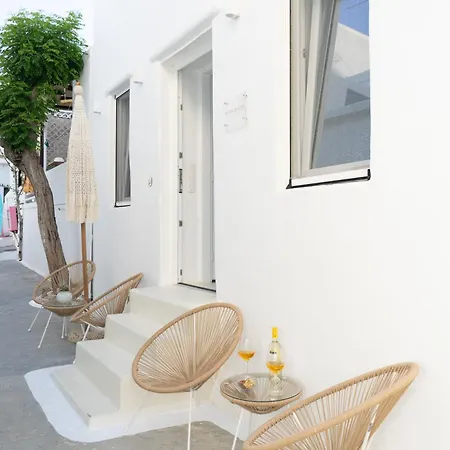 Narkissos, 19th Century Cycladic Stone House * Pera Gyalos